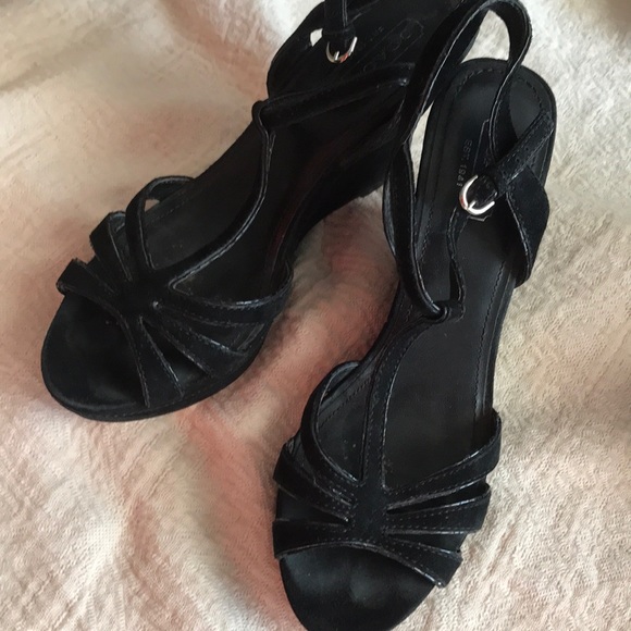 Coach “Gabby” sandals - Picture 1 of 4